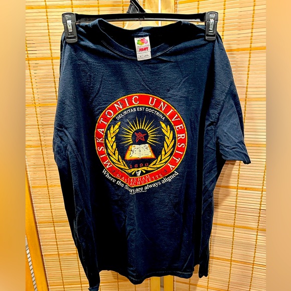 2009 Miskatonic University Tee - Picture 2 of 3